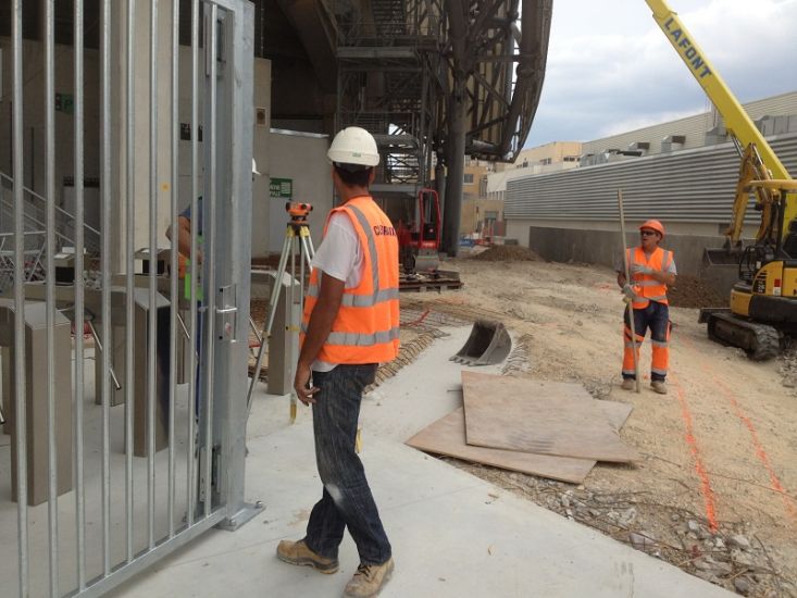 pose de portails au stade Vélodrome de Marseille